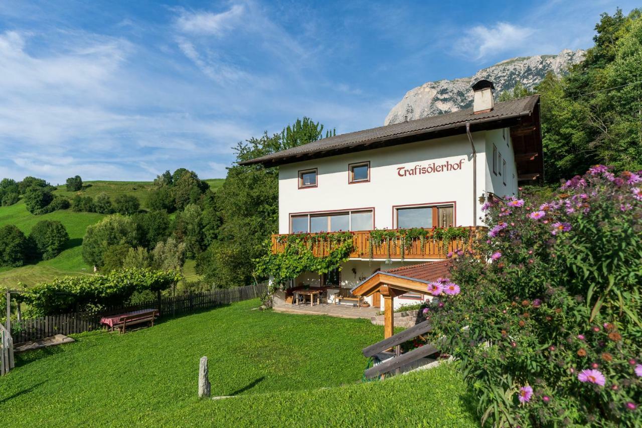Trafisolerhof Guest House Fiè Екстериор снимка